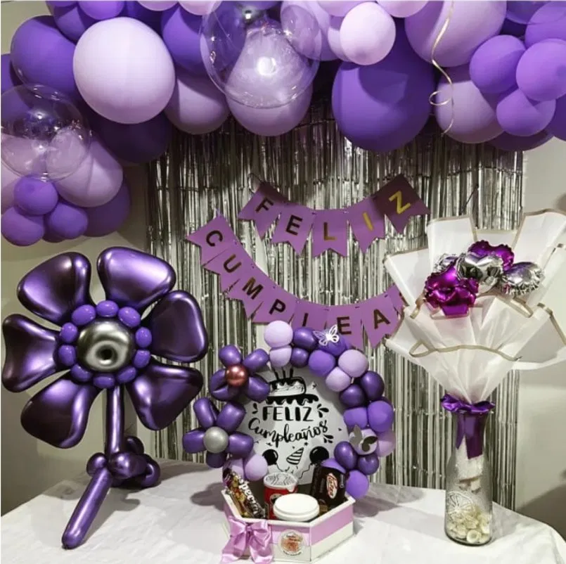 Decoración morada cumpleaños